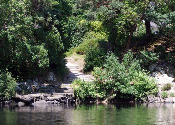killarney lakes landing steps